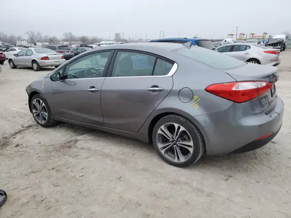 KNAFX4A82G5522673 2016 KIA FORTE - Image 2