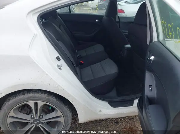 KNAFX4A82G5525699 2016 KIA FORTE - Image 8