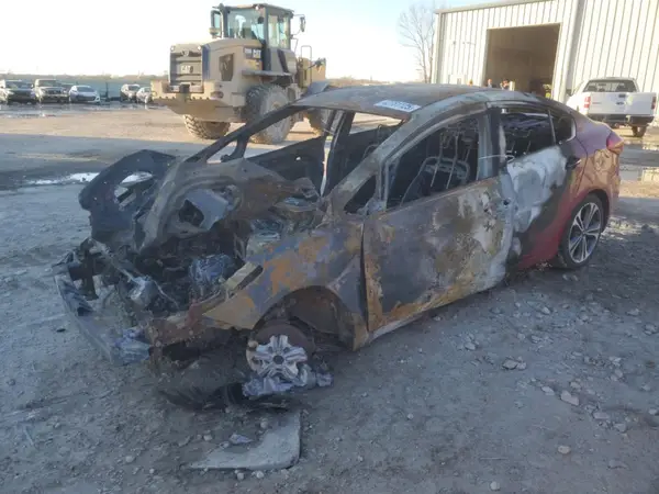 KNAFX4A82G5575681 2016 KIA FORTE - Image 1