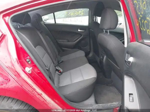 KNAFX4A82G5582534 2016 KIA FORTE - Image 8