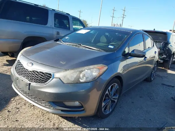 KNAFX4A83G5484032 2016 KIA FORTE - Image 2