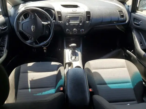 KNAFX4A83G5491546 2016 KIA FORTE - Image 8