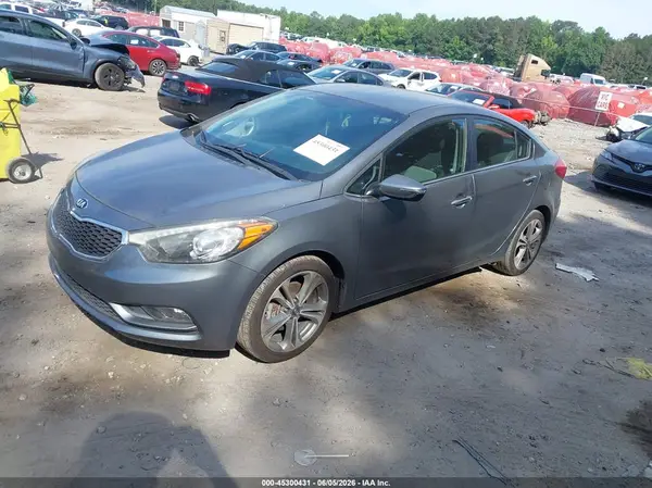 KNAFX4A83G5553107 2016 KIA FORTE - Image 2
