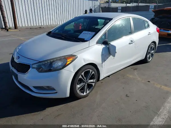 KNAFX4A83G5555262 2016 KIA FORTE - Image 2