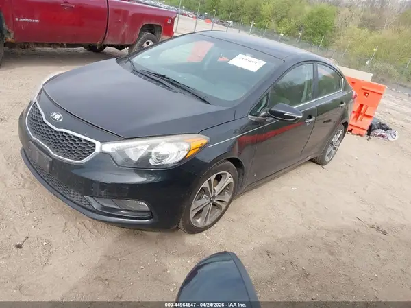 KNAFX4A83G5615833 2016 KIA FORTE - Image 2