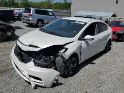 KNAFX4A84G5473752 2016 KIA FORTE