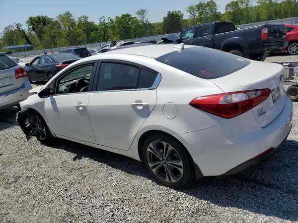 KNAFX4A84G5473752 2016 KIA FORTE - Image 2