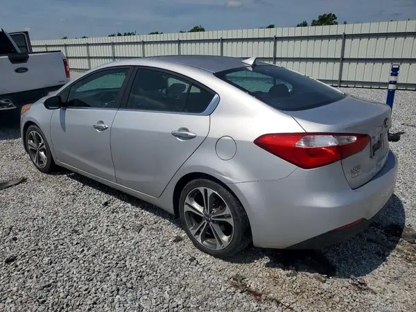 KNAFX4A84G5529513 2016 KIA FORTE - Image 2
