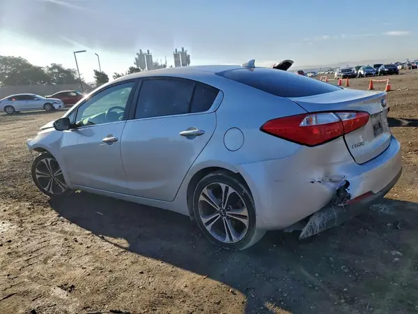 KNAFX4A84G5546604 2016 KIA FORTE - Image 2