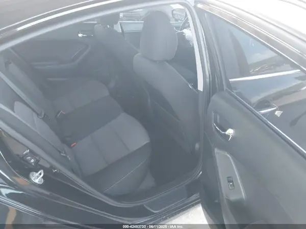 KNAFX4A84G5546666 2016 KIA FORTE - Image 8