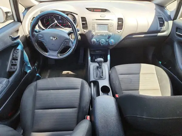 KNAFX4A84G5589825 2016 KIA FORTE - Image 8