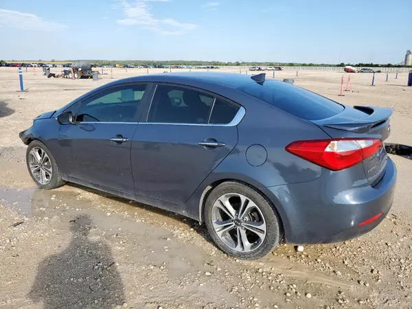 KNAFX4A84G5612861 2016 KIA FORTE - Image 2