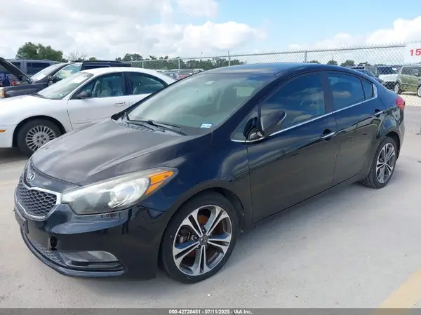 KNAFX4A85G5451503 2016 KIA FORTE - Image 2