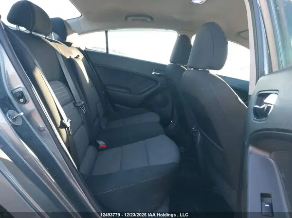 KNAFX4A85G5482086 2016 KIA FORTE - Image 8