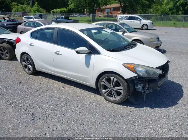 KNAFX4A85G5490995 2016 KIA FORTE - Image 1