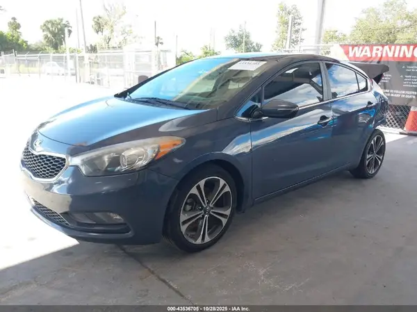 KNAFX4A86G5480041 2016 KIA FORTE - Image 2