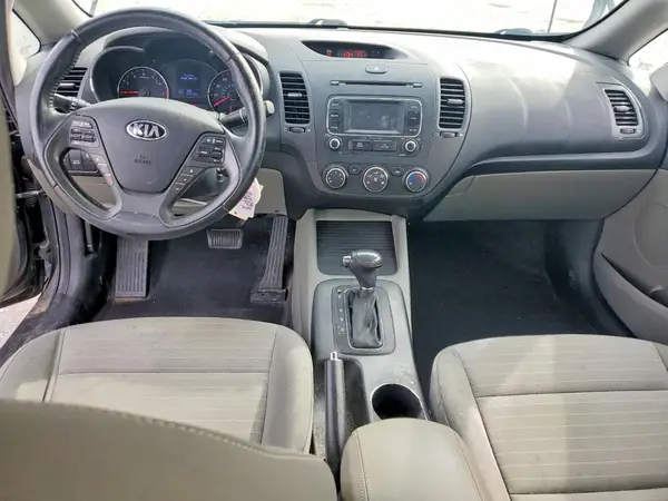 KNAFX4A86G5529108 2016 KIA FORTE - Image 8