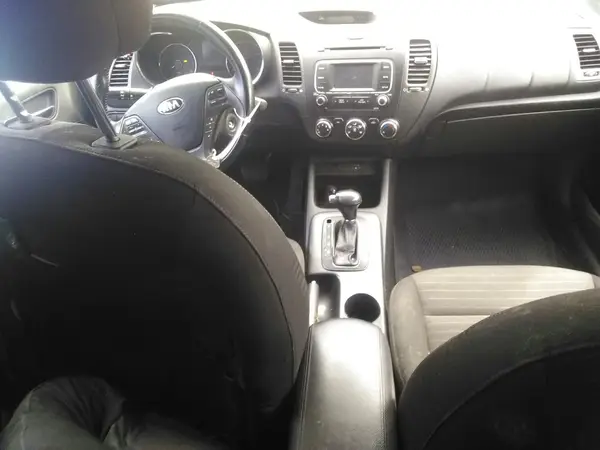 KNAFX4A86G5546619 2016 KIA FORTE - Image 8