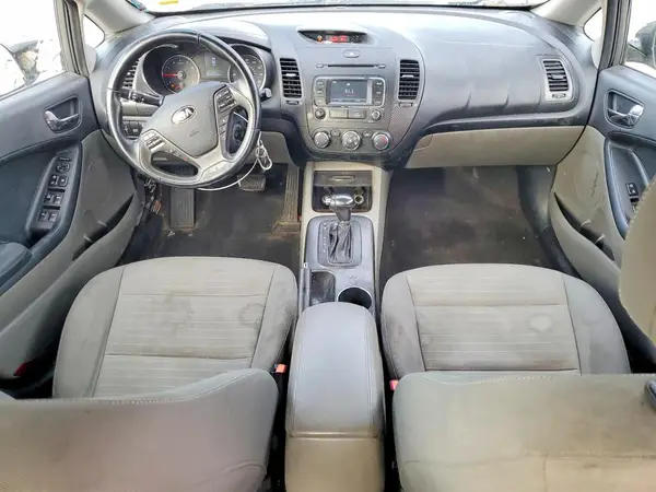 KNAFX4A86G5548368 2016 KIA FORTE - Image 8