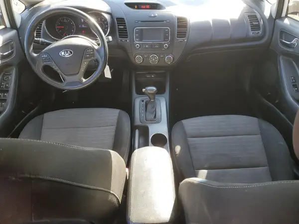 KNAFX4A86G5574601 2016 KIA FORTE - Image 8