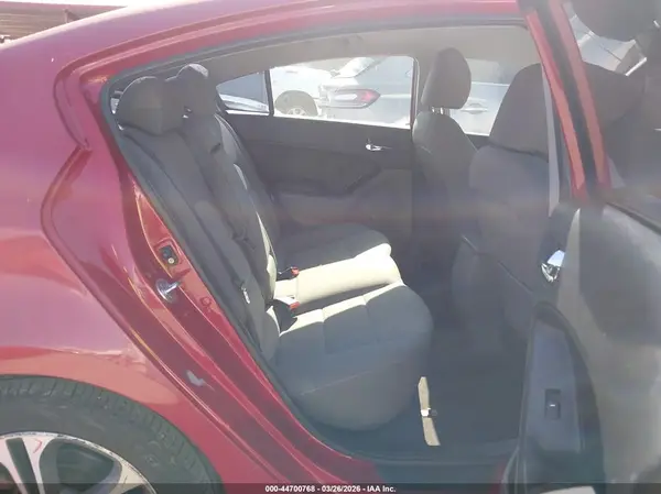 KNAFX4A86G5575666 2016 KIA FORTE - Image 8