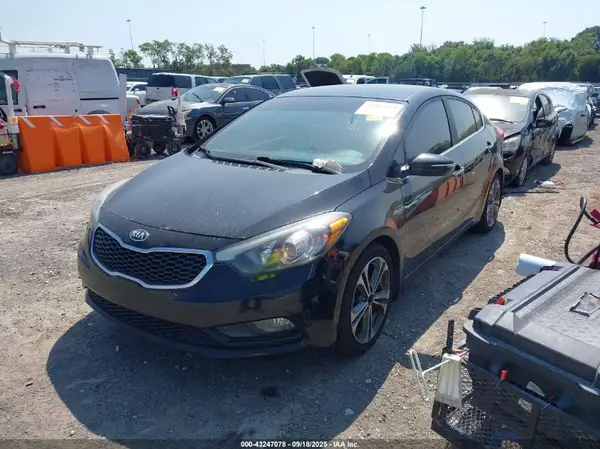 KNAFX4A86G5613672 2016 KIA FORTE - Image 2