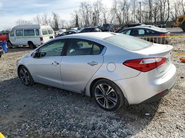KNAFX4A87G5528162 2016 KIA FORTE - Image 2