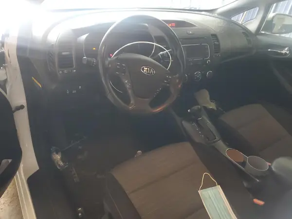KNAFX4A87G5553210 2016 KIA FORTE - Image 8