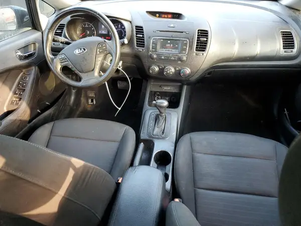 KNAFX4A87G5575546 2016 KIA FORTE - Image 8