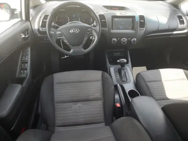 KNAFX4A88G5522354 2016 KIA FORTE - Image 8
