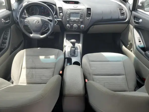 KNAFX4A88G5526811 2016 KIA FORTE - Image 8