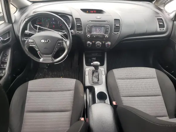 KNAFX4A88G5618954 2016 KIA FORTE - Image 8