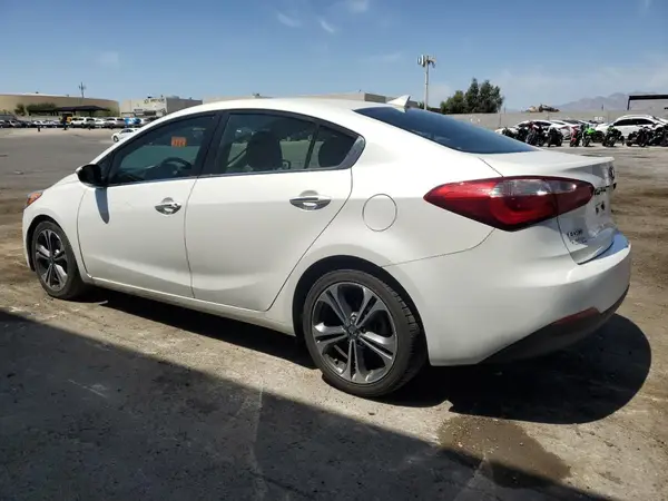 KNAFX4A89G5461676 2016 KIA FORTE - Image 2