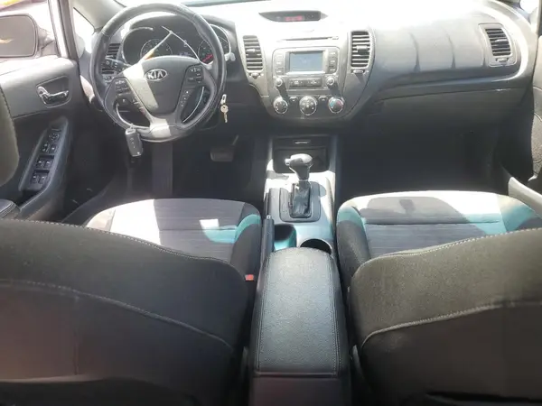KNAFX4A89G5461676 2016 KIA FORTE - Image 8