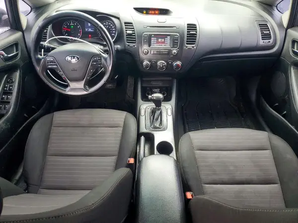 KNAFX4A89G5528373 2016 KIA FORTE - Image 8