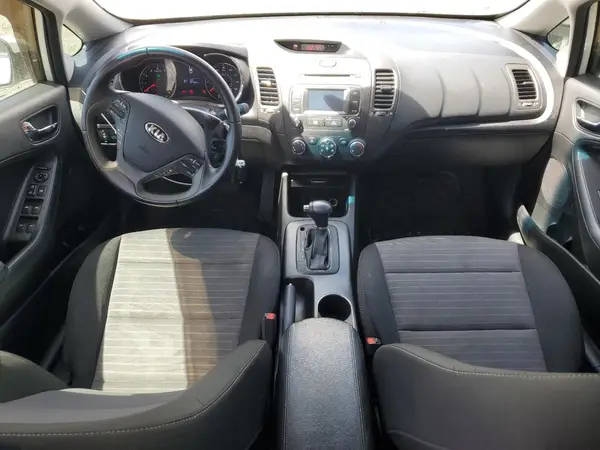 KNAFX4A89G5555234 2016 KIA FORTE - Image 8