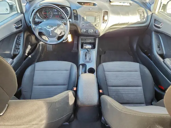 KNAFX4A89G5581428 2016 KIA FORTE - Image 8