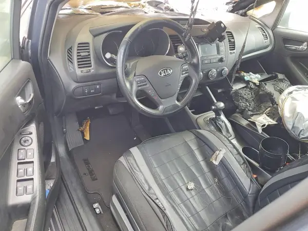KNAFX4A89G5589934 2016 KIA FORTE - Image 8
