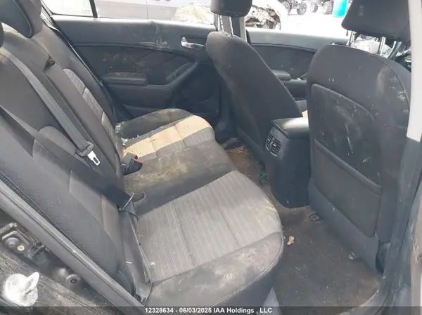 KNAFX4A8XG5484593 2016 KIA FORTE - Image 8