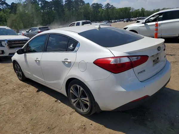 KNAFX4A8XG5505295 2016 KIA FORTE - Image 2