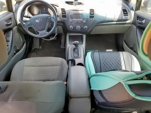 KNAFX4A8XG5518161 2016 KIA FORTE - Image 8
