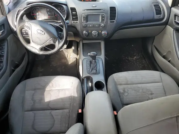KNAFX4A8XG5524381 2016 KIA FORTE - Image 8