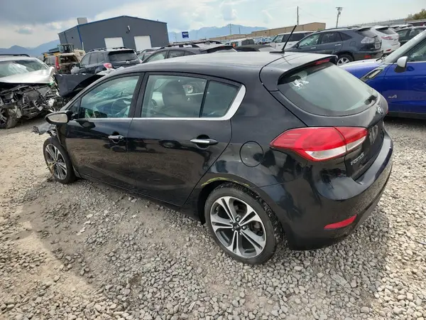 KNAFX5A80G5634278 2016 KIA FORTE - Image 2