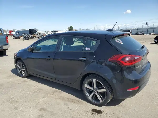 KNAFX5A80H5674300 2017 KIA FORTE - Image 2
