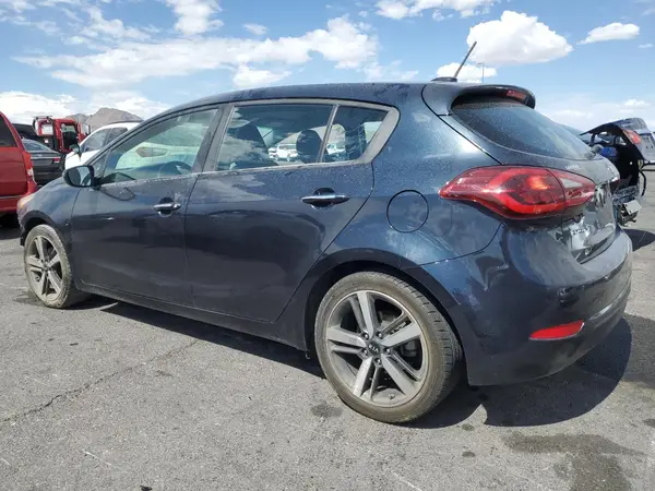 KNAFX5A80J5747638 2018 KIA FORTE - Image 2