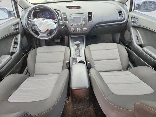 KNAFX5A81G5627274 2016 KIA FORTE - Image 8