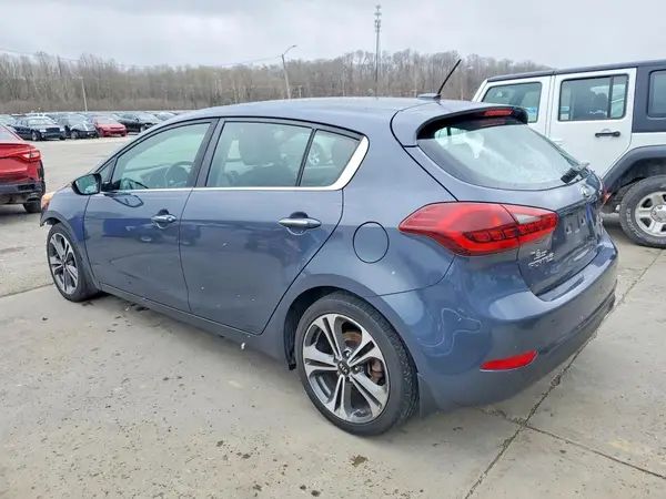 KNAFX5A81G5632880 2016 KIA FORTE - Image 2