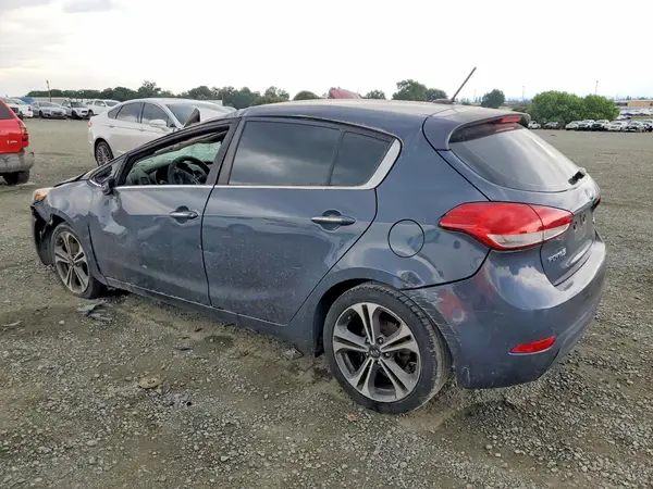 KNAFX5A81G5633690 2016 KIA FORTE - Image 2