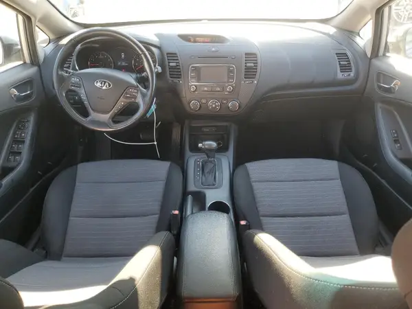 KNAFX5A81G5635360 2016 KIA FORTE - Image 8