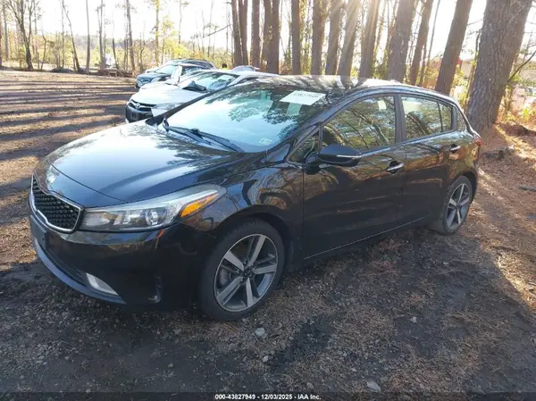 KNAFX5A81H5715162 2017 KIA FORTE - Image 2